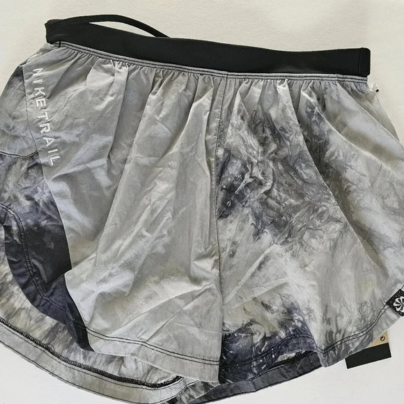 Nike Women's Dri-FIT Repel Mid-Rise 3" Trail Running Shorts - Picture 12 of 12